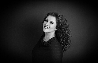 Mikhailenko Elena, soprano (Enlarge)
