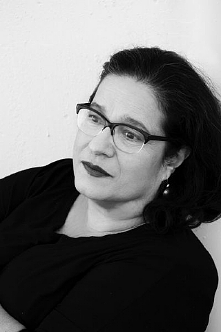 Kendaka Lili, costume designer (Enlarge)