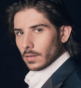 Rojas Mario, tenor (Enlarge)