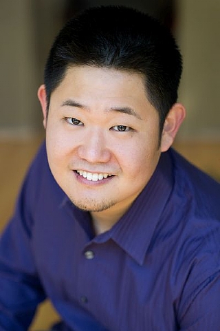 Yi Vince, counter tenor (Enlarge)