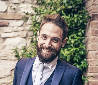 Sala Giovanni, tenor (Enlarge)
