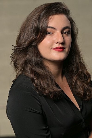 Nishri Tamara, soprano (Enlarge)