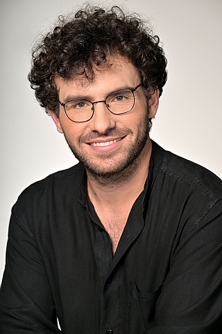 Ezra Adi, tenor (Enlarge)