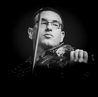 Tal Dotan, violin (Enlarge)