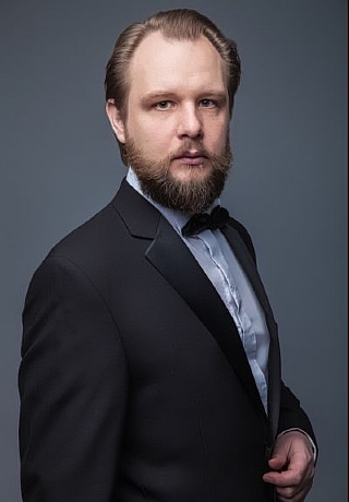 Kuzmin-Karavaev Maxim, bass (Enlarge)