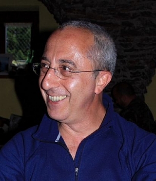 בורלי ויטוריו, במאי (הגדל)